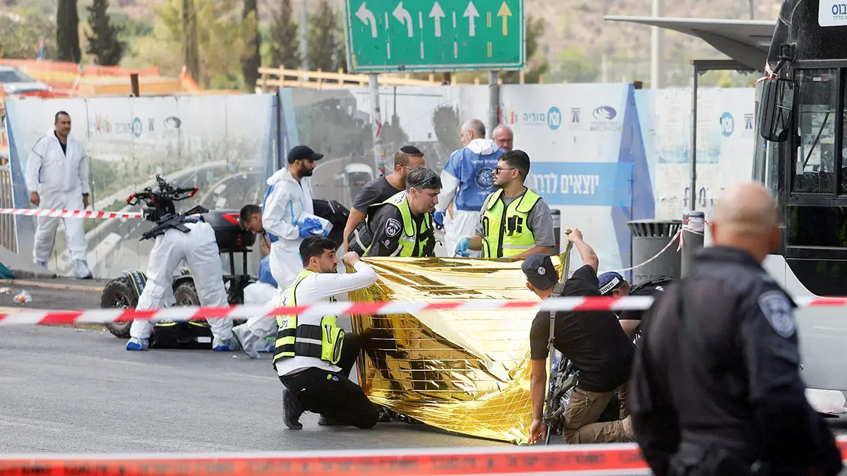 Polic&iacute;as israel&iacute;es presentes tras el ataque terrorista en Jerusal&eacute;n - PHOTO/REUTERS/AMMAR AWAD