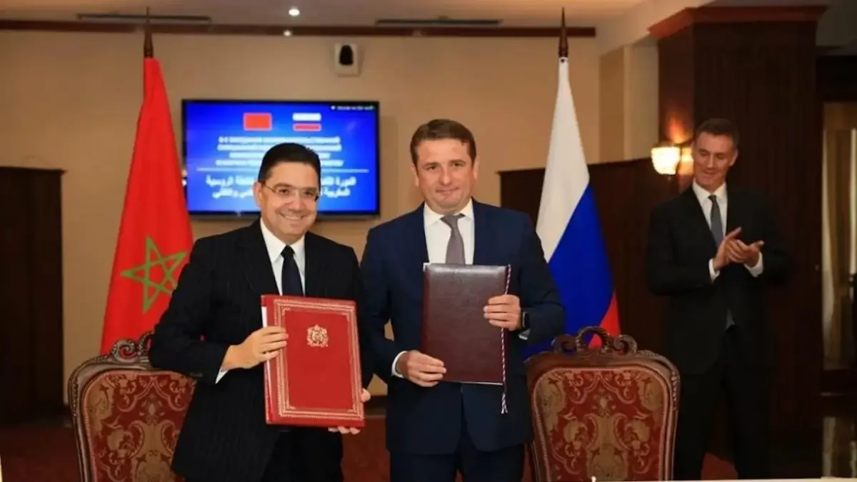 El ministro de Asuntos Exteriores, Cooperaci&oacute;n Africana y Marroqu&iacute;es Residentes en el Extranjero, Nasser Bourita, y el director de la Agencia Federal de Pesca de Rusia, Ilya Shestakov