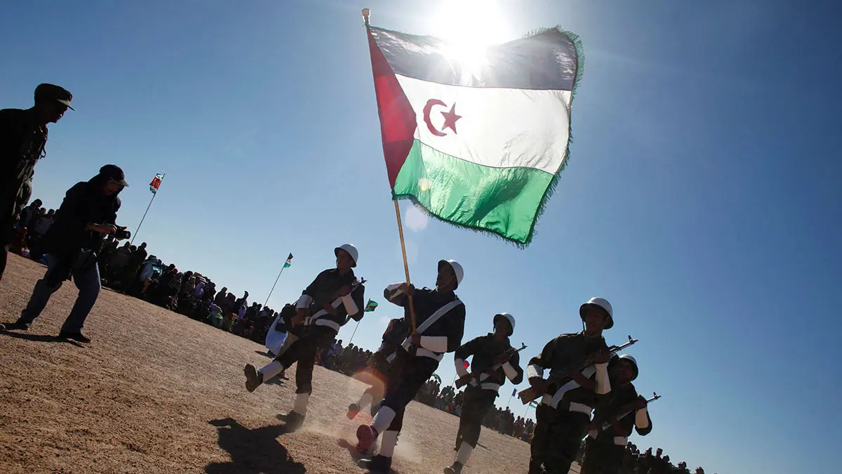 Soldados del Frente Polisario desfilan durante las celebraciones del 35.&ordm; aniversario del movimiento independentista - PHOTO/REUTERS