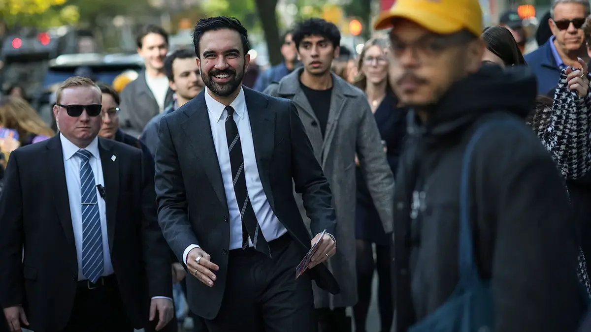 El candidato dem&oacute;crata a la alcald&iacute;a de Nueva York, Zohran Mamdani, en Nueva York, Estados Unidos, el 27 de octubre de 2025 - REUTERS/ MIKE SEGAR<