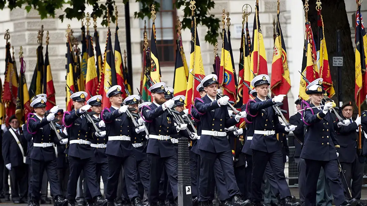 <p>Personal militar de las Fuerzas Armadas belgas desfilan durante la 80.&ordf; Parada Anual Belga en el Cenotafio - PHOTO/ ARCHIVO&nbsp;</p>
