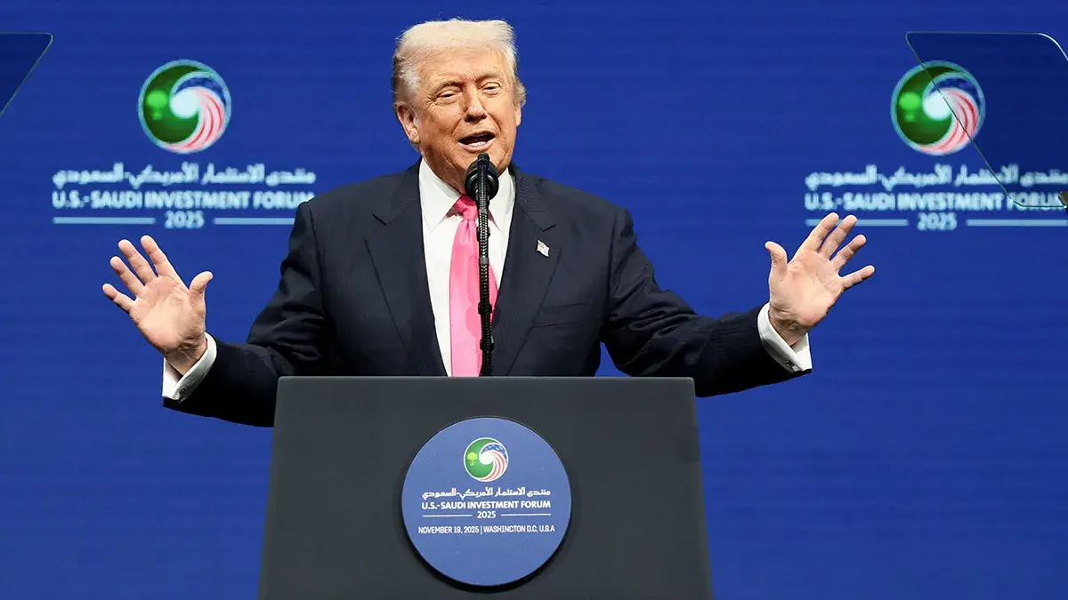 El presidente de Estados Unidos, Donald Trump, habla durante el Foro de Inversi&oacute;n Estados Unidos-Arabia Saud&iacute; en Washington, D.C., Estados Unidos, el 19 de noviembre de 2025 - REUTERS/ EVELYN HOCKSTEIN
