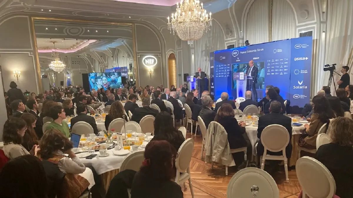 Nueva Econom&iacute;a F&oacute;rum