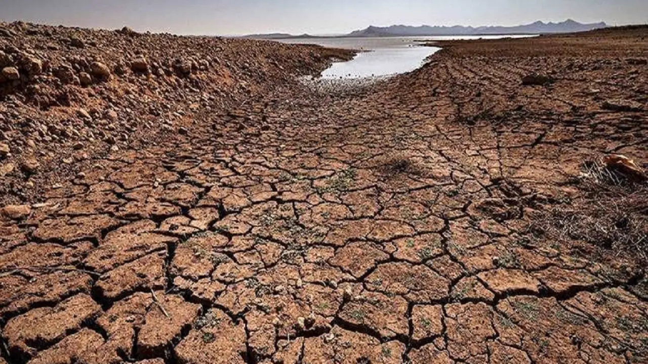PHOTO/AFP - Presa de Al-Massira en el pueblo de Ouled Essi Masseoud, su embalse abastece de agua potable a varias ciudades, incluidos los tres millones de personas que viven en Casablanca