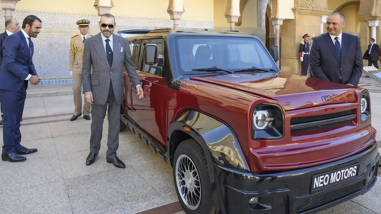 PHOTO/MAP - Presentación a el Rey Mohamed VI de la primera marca marroquí de automóviles de consumo y del prototipo de un vehículo de hidrógeno de iniciativa marroquí