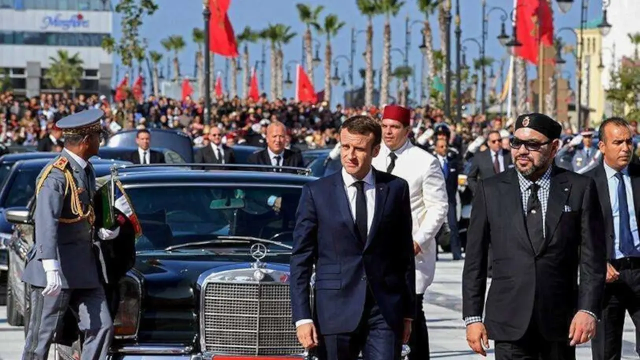 IMAGEN/FILE - El rey de Marruecos, Mohamed VI, recibe en Rabat al presidente francés Emmanuel Macron