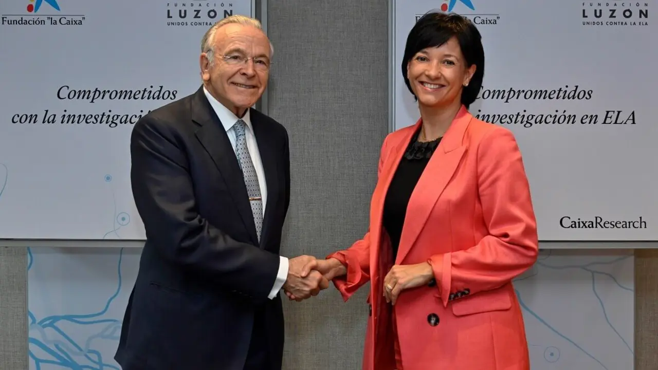Firma-convenio-Fundacion-Francisco-Luzon-1