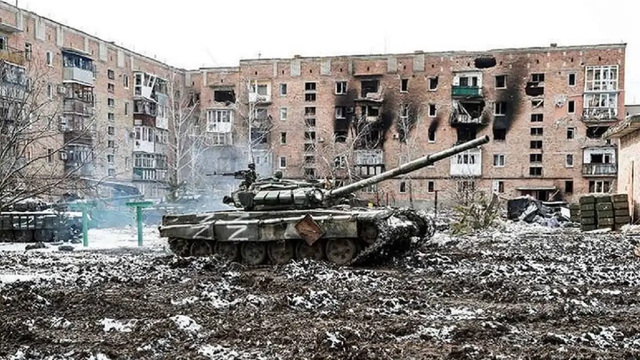 Tanque en la guerra de Ucrania - PHOTO/FILE