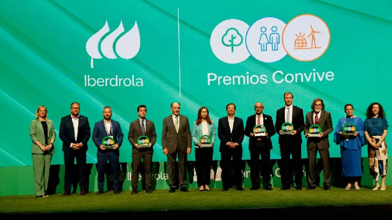 Ignacio Sánchez Galán, presidente de Iberdrola, con los premiados