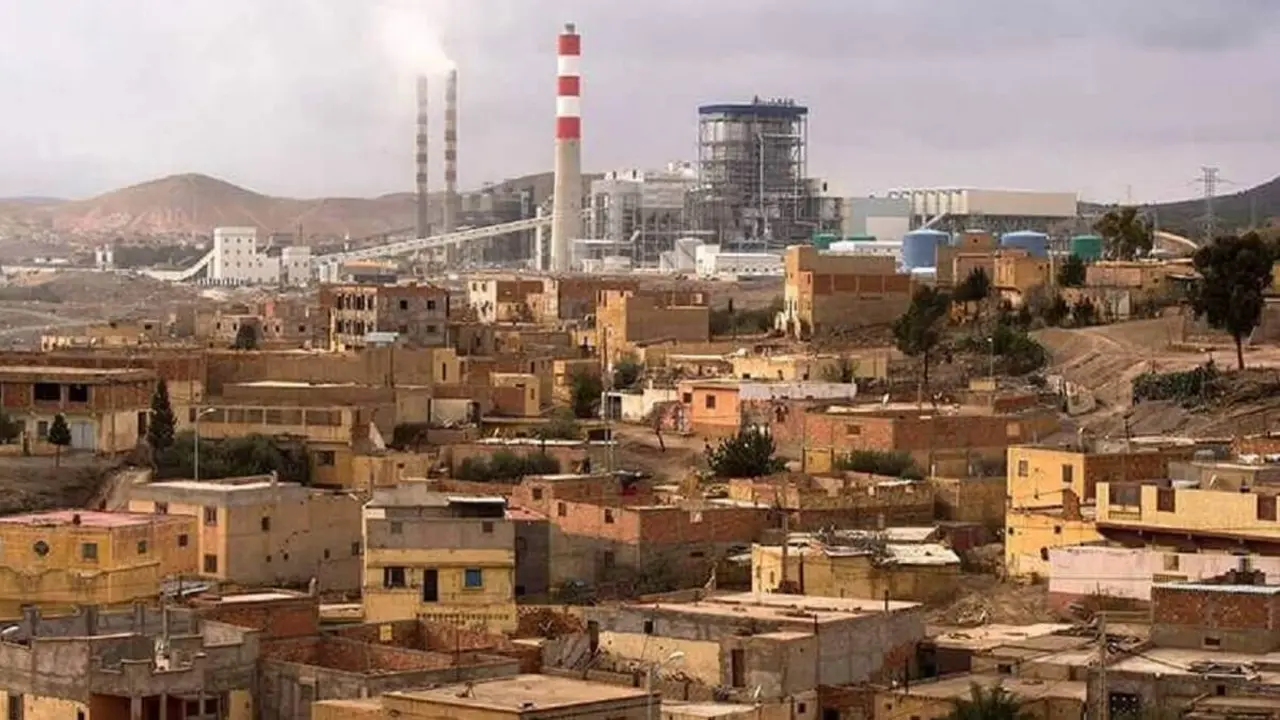 PHOTO/FILE - Fábrica de fertilizantes fosfatados en Marruecos