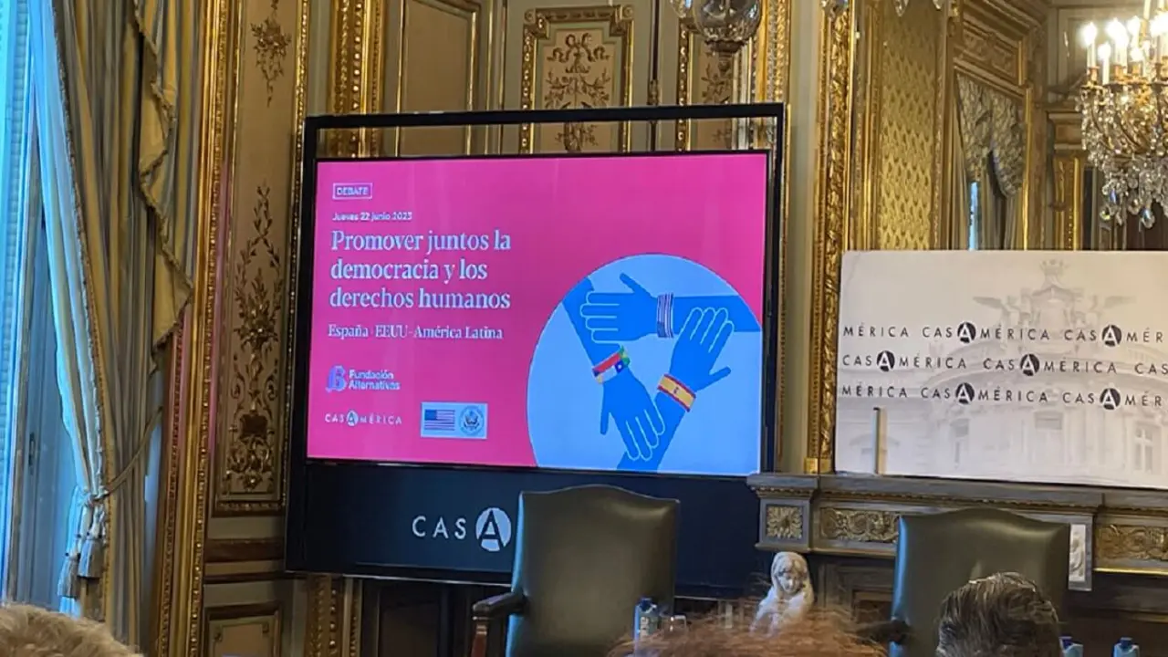 PHOTO/ATALAYAR/LUCÍA PORRAS - Debate “Promover juntos la democracia y los derechos humanos. España, Estados Unidos y América Latina”, organizado por la Fundación Alternativas en Casa América.