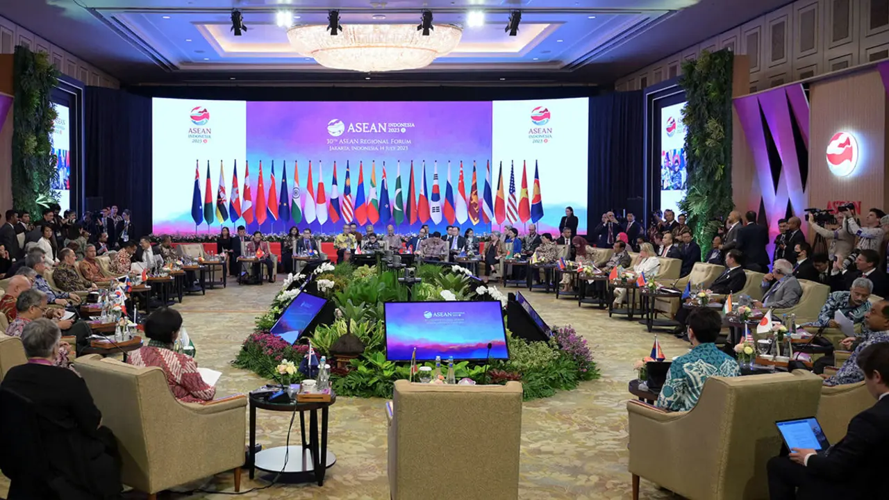 PHOTO/BAY ISMOYO - Los Ministros de Relaciones Exteriores asisten al 30º Foro Regional de la Asociación de Naciones del Sudeste Asiático (ASEAN) de la reunión de Ministros de Relaciones Exteriores de la ASEAN en Yakarta, el 14 de julio de 2023