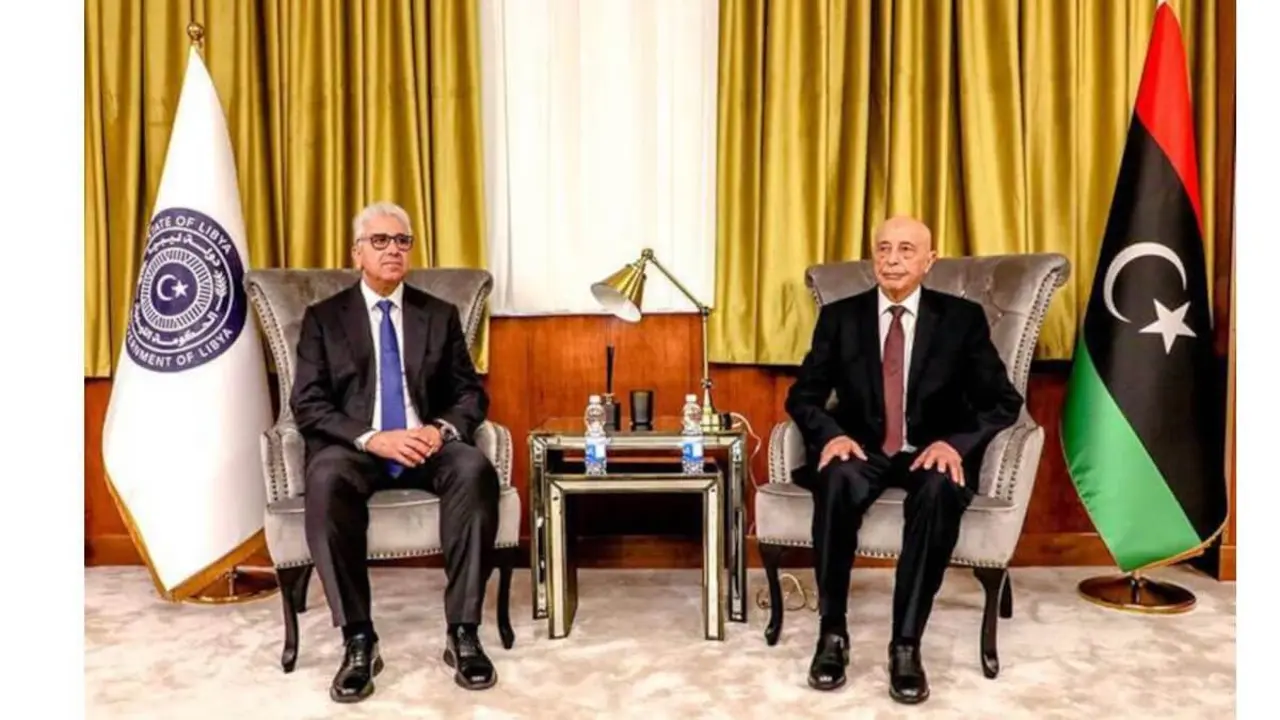 PHOTO/TWITTER/ @fathi_bashagha - El presidente del parlamento libao, Aguila Salah, el entonces primer ministro designado, Fathi Bashagha, durante una reunión en Sirte, Libia, 31 de mayo de 2022