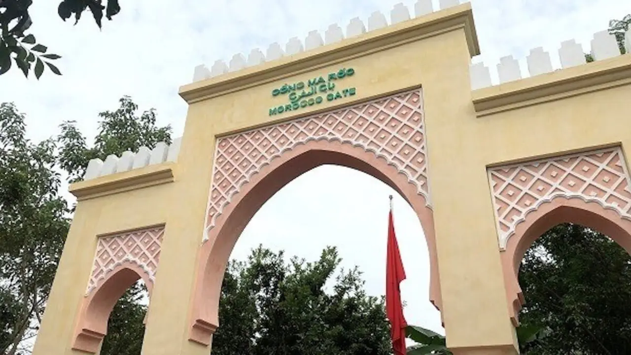 Puerta vietnamita en el pueblo Douar Sfari situado en la ciudad de Ameur Seflia (provincia de Kenitra) en Marruecos (Foto: VNA)