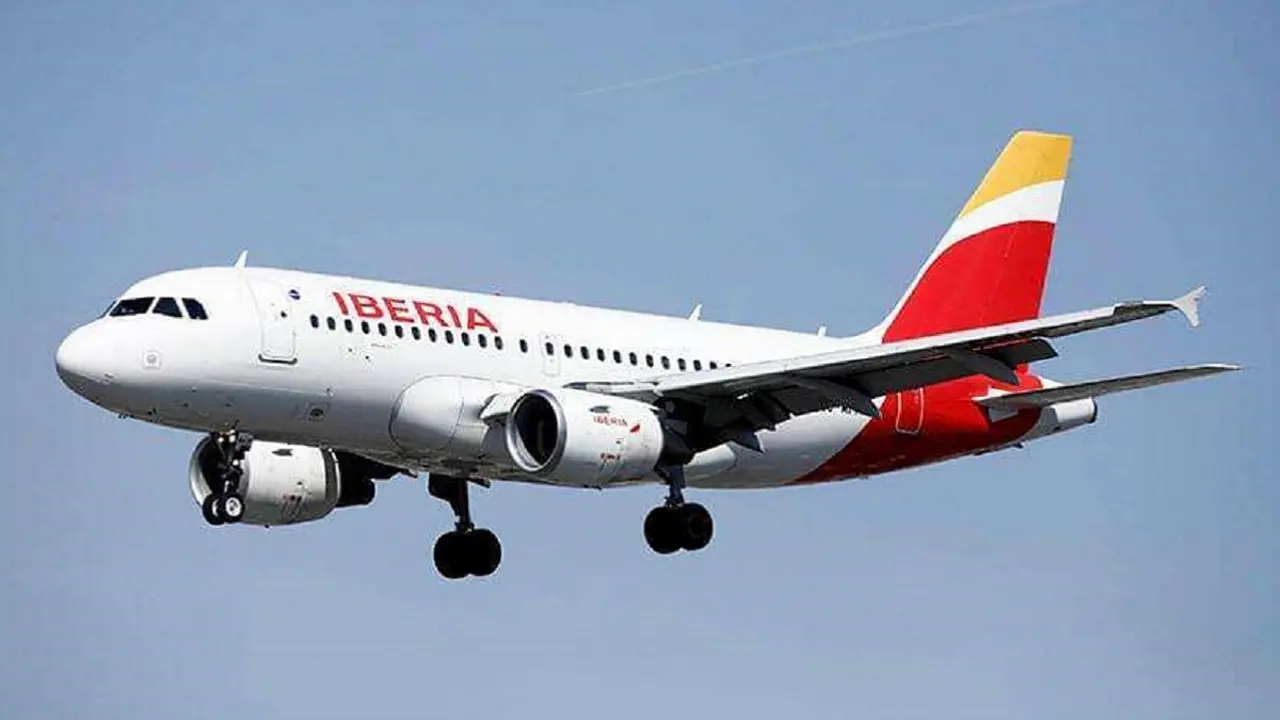 PHOTO/ARCHIVO - Avión Airbus A320