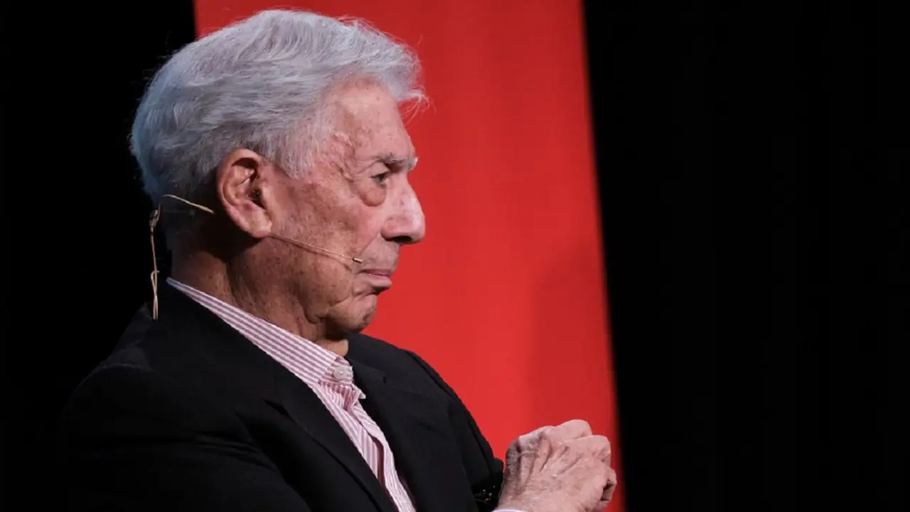 PHOTO/ÓSCAR GONZÁLEZ/NURPHOTO/NURPHOTO VÍA AFP - El escritor Mario Vargas Llosa