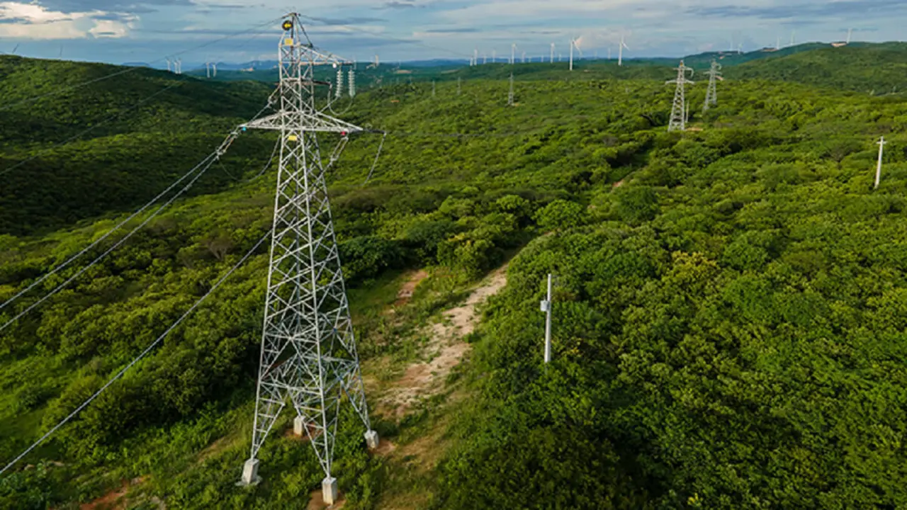 Línea de distribución de Iberdrola en Brasil