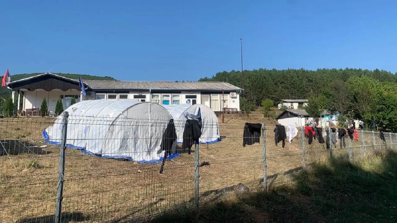 PHOTO/MARTA MORENO GUERRERO - Campo en Pirot, frontera serbo-búlgara