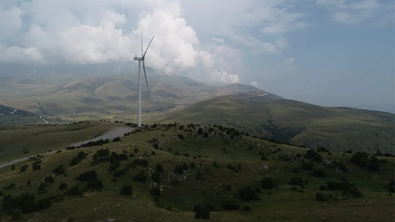 Los dos proyectos de Askio han aportado importantes contribuciones financieras a las comunidades locales, con 2,2 millones de euros invertidos en nuevas infraestructuras, apoyando a las empresas locales