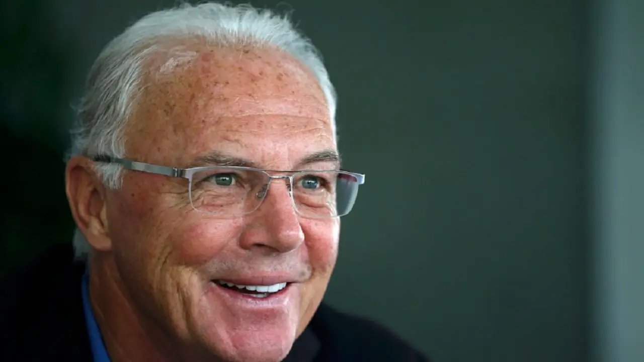 Franz Beckenbauer – PHOTO/REUTERS/KIM HONG-JI/FILES