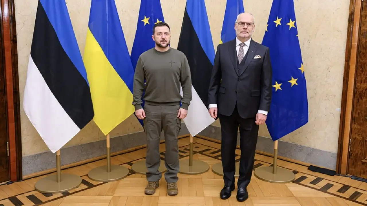 Volodimir Zelenski y Alar Karis - PHOTO/RAIGO PAJULA/AFP