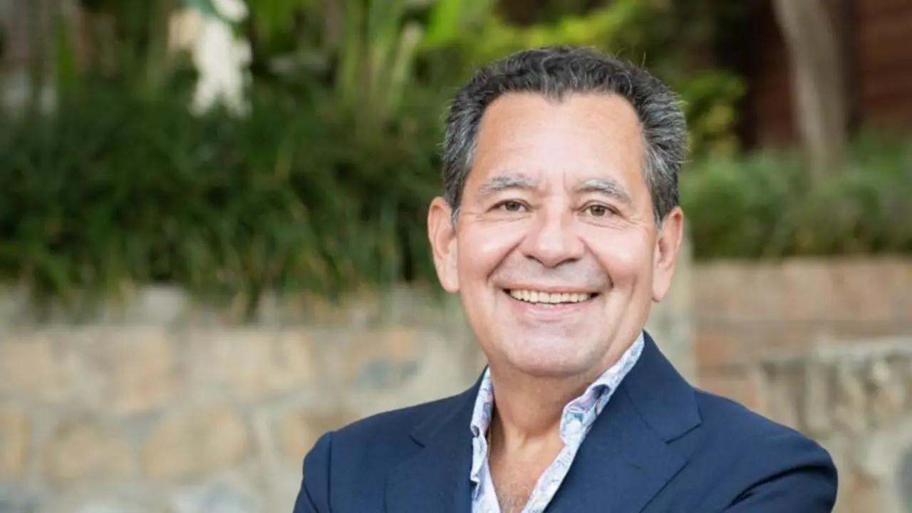 Carlos Añaños Jeri, escogido uno de los 100 Young Global Leaders, escogido por el World Economic Forum de Davos