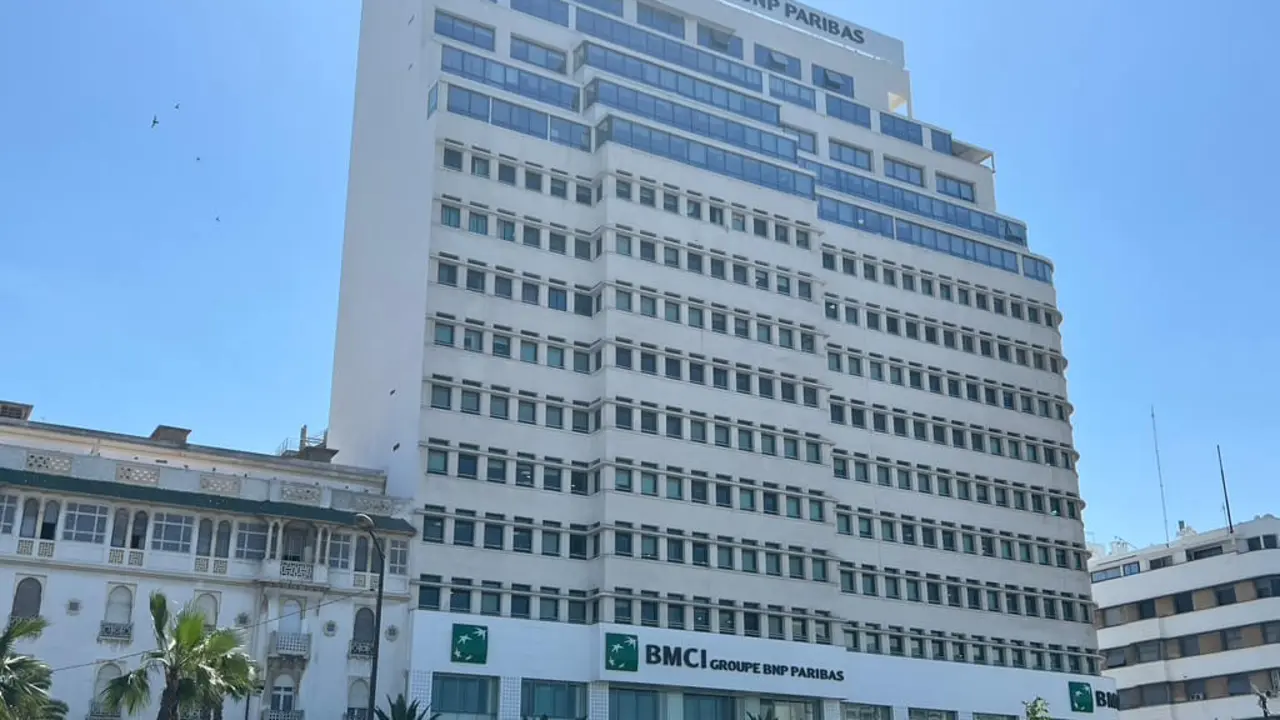Sede del banco BMCI Group BNP Paribas en Casablanca, Marruecos - PHOTO/ATALAYAR