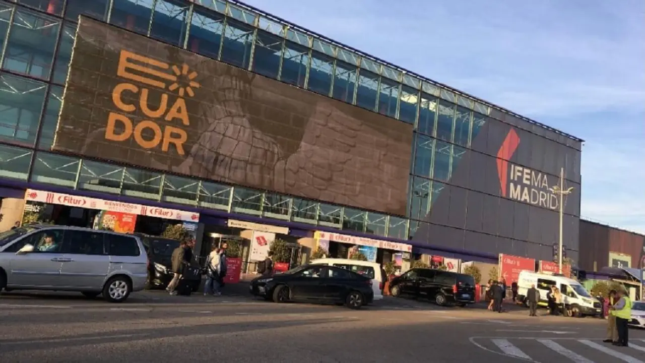 Fitur 2024
