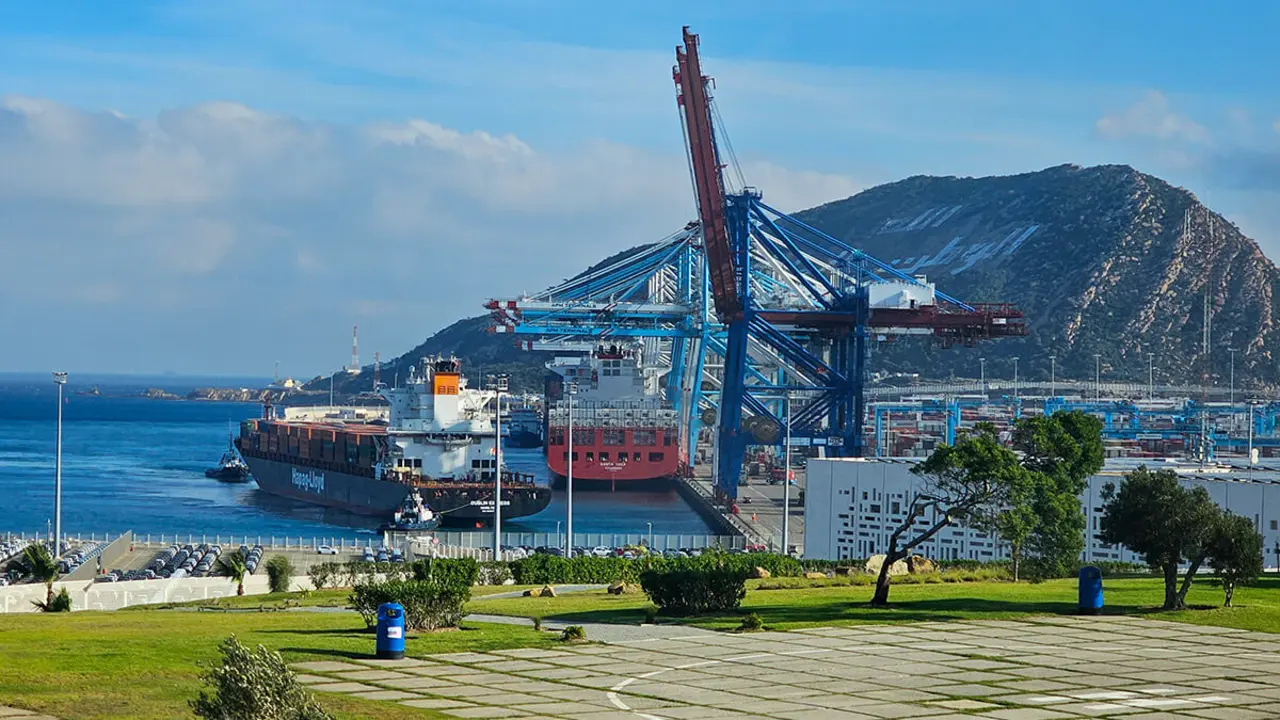 Puerto de Tánger Med, Marruecos - PHOTO/ATALAYAR