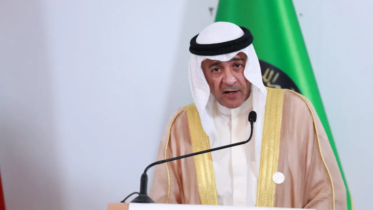 El secretario general del CCG, Mohamed al-Budaiwi - PHOTO/AFP