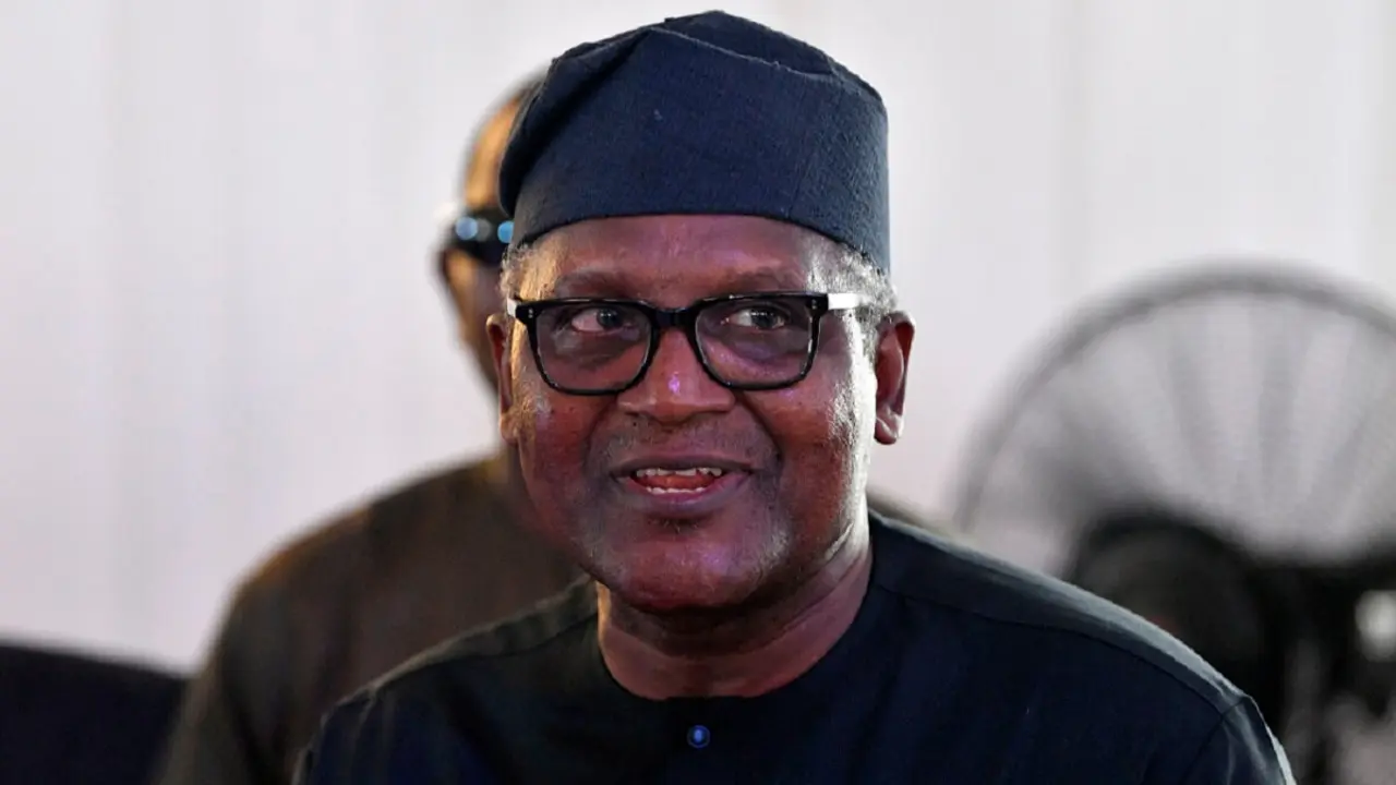 El presidente y consejero delegado de Dangote Industries, Aliko Dangote – PHOTO/PIUS UTOMI EKPEI/AFP