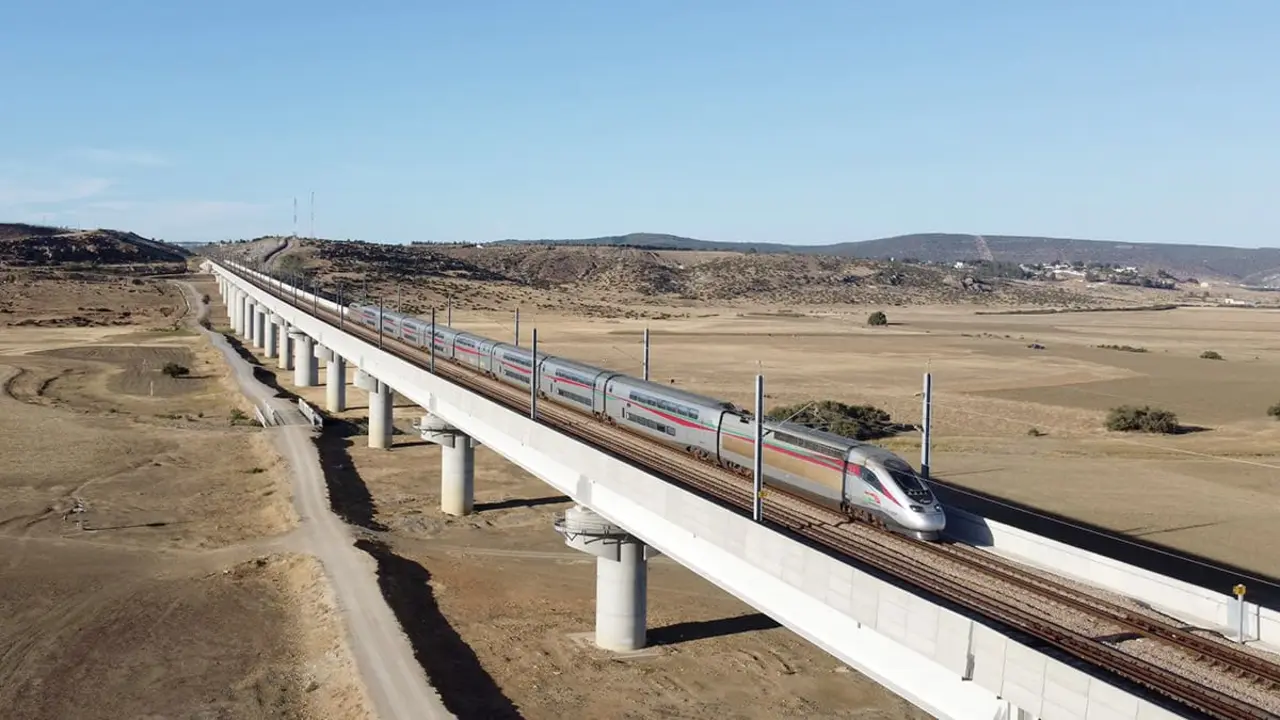 Tramo de vías de la red de Trenes de Alta Velocidad (LGV) - PHOTO/ATALAYAR