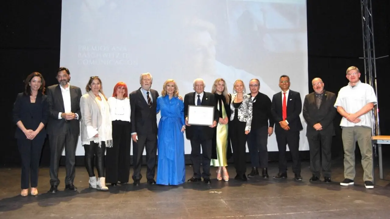 NI HAO CONECTA Premios Ana Baschwitz