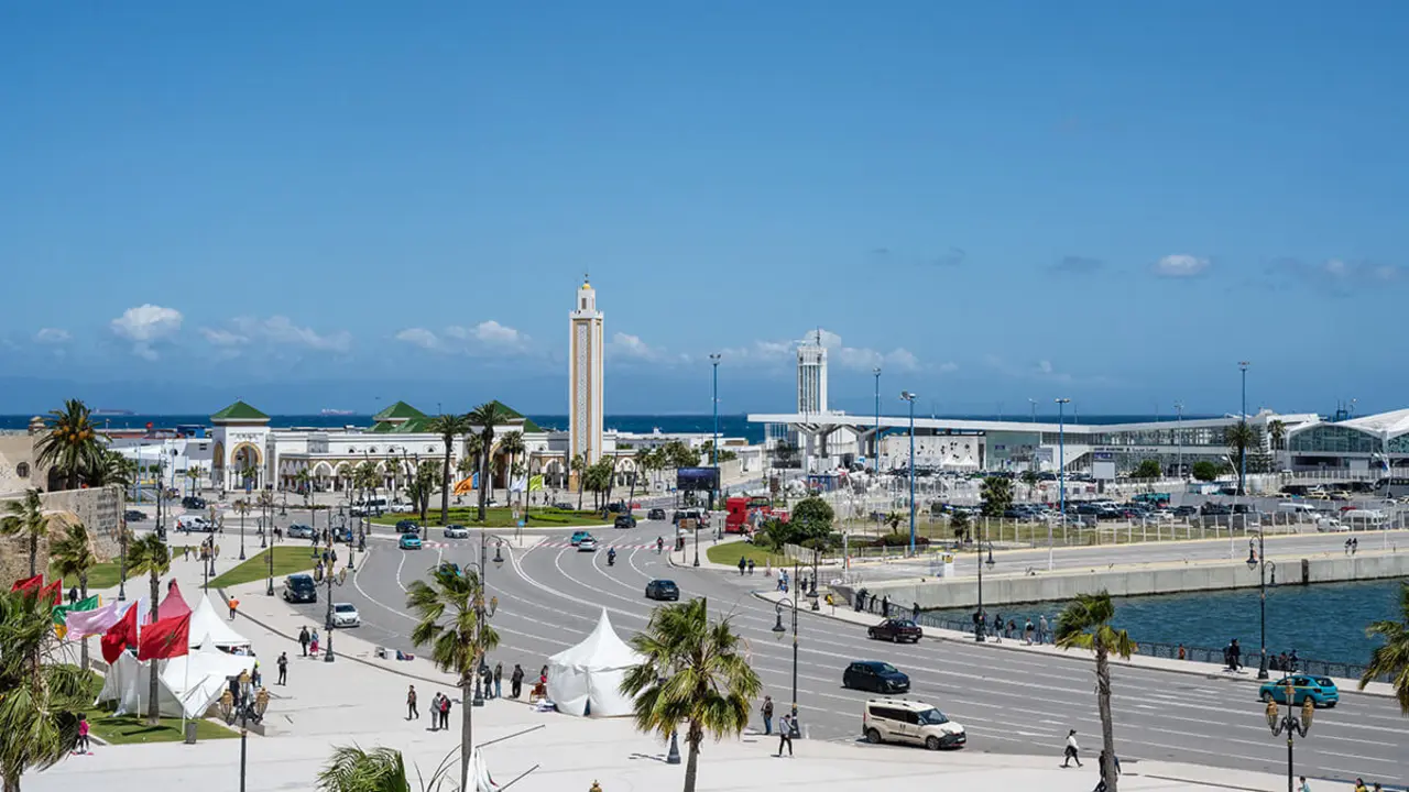 Alrededores de la mezquita Hassan II, Tánger - PHOTO/ATALAYAR