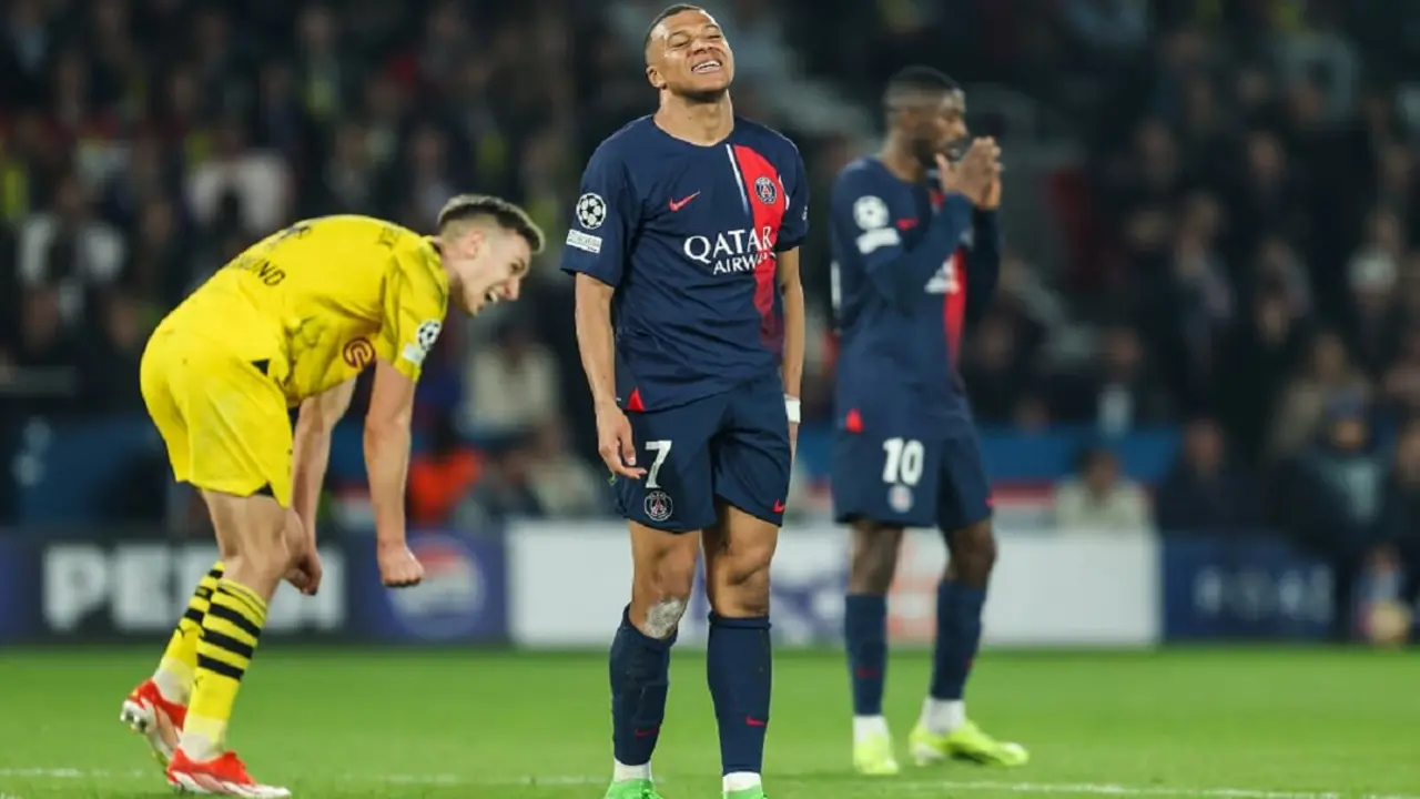 Kylian Mbappé, del París Saint-Germain (PSG), reacciona al final del partido de fútbol de vuelta de semifinales de la Liga de Campeones de la UEFA entre el París Saint-Germain (PSG) y el Borussia Dortmund en el estadio Parc des Princes de París – PHOTO/Ibrahim Ezzat/NurPhoto/NurPhoto vÍa AFP
