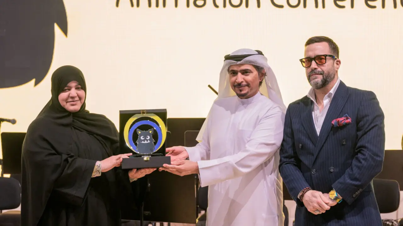 El ganador del primer puesto del "Book Trailer Award" Budoor Almahri