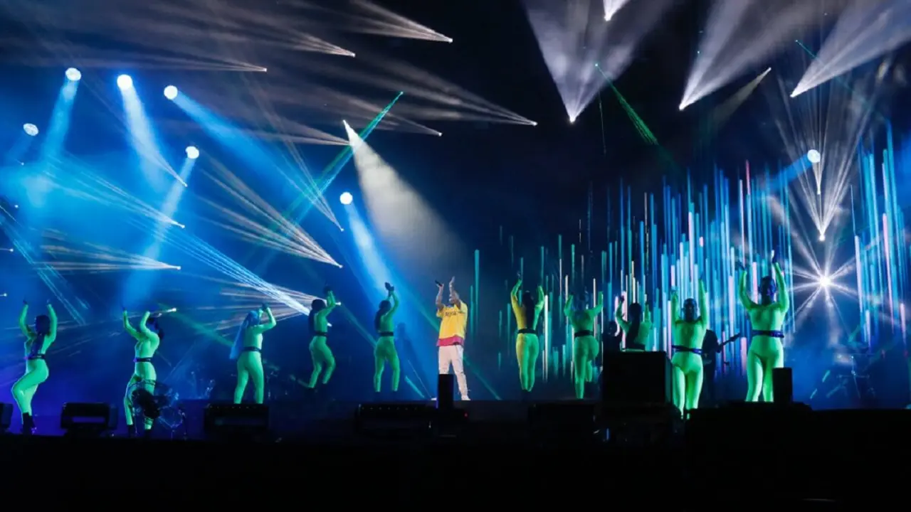 El cantante colombiano Juan Luis Londono Arias alias Maluma actúa durante el Festival de Músicas del Mundo Mawazine en el recinto OLM Suissi en la capital marroquí Rabat el 29 de junio de 2019 – PHOTO/AFP