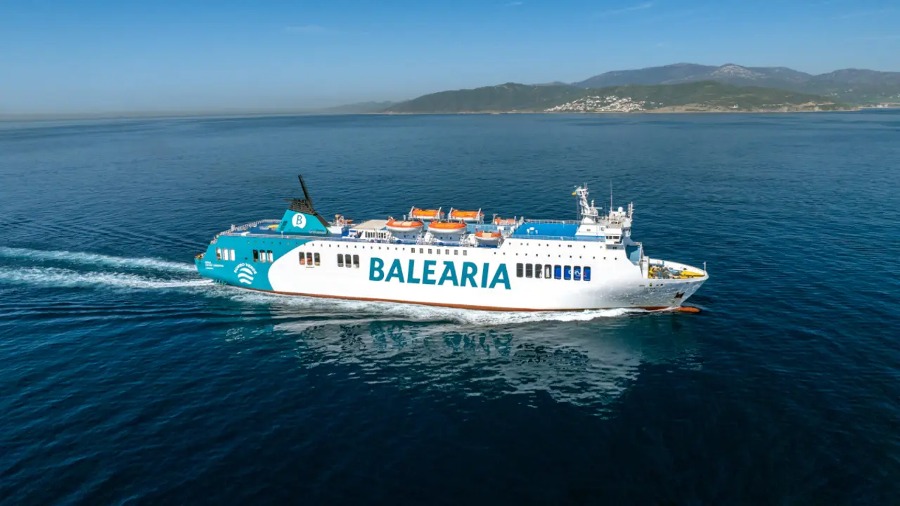 Ferry Denia de la compañía Baleària en medio del Mediterráneo dirección Marruecos <strong>- PHOTO/BALEÀRIA</strong>