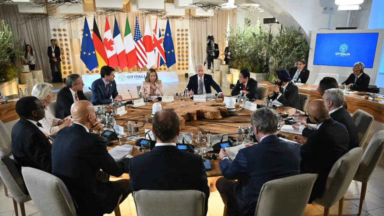 Los líderes del G7 se reúnen en el sur de Italia en un contexto de agitación política y global, y el aumento del apoyo a Ucrania es una de las principales prioridades de la agenda - Mandel NGAN / AFP