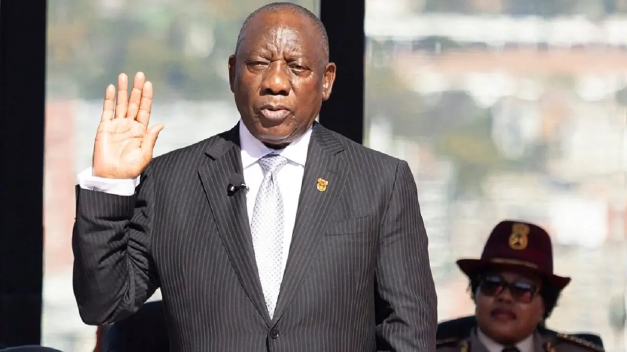 El sudafricano Cyril Ramaphosa jura su segundo mandato como presidente de Sudáfrica en los Edificios de la Unión en Pretoria el 19 de junio de 2024 – PHOTO/Kim LUDBROOK/POOL/AFP