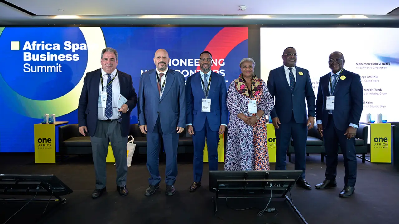 Ponentes de la mesa sobre las industrias de procesado en el Africa Spain Business Summit - PHOTO/ATALAYAR