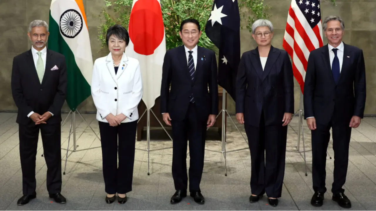 (De izq. a dcha.) El ministro indio de Asuntos Exteriores, Subrahmanyam Jaishankar, la ministra japonesa de Asuntos Exteriores, Yoko Kamikawa, el primer ministro japonés, Fumio Kishida, la ministra australiana de Asuntos Exteriores, Penny Wong, y el secretario de Estado estadounidense, Antony Blinken, posan para una foto antes de su reunión en la oficina del primer ministro en Tokio el 29 de julio de 2024 - PHOTO/MASAMINE KAWAGUCHI/YOMIURI/ The Yomiuri Shimbun via AFP