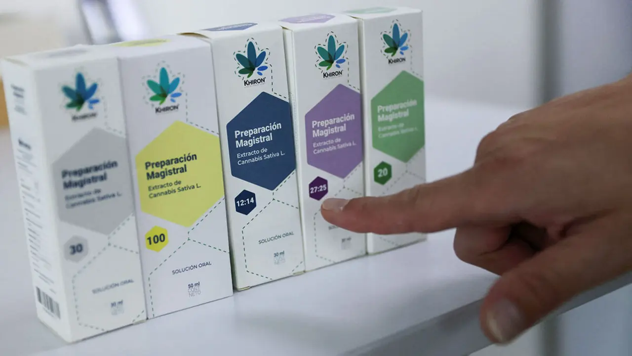 Cajas que contienen medicamentos a base de cannabis - REUTERS/ LUISA GONZÁLEZ