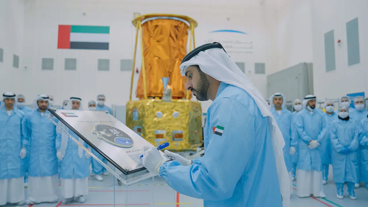 El Gobierno de Emiratos quiere ser la primera nación árabe en contar con una constelación de satélites de tecnología radar SAR y va camino de conseguirlo -&nbsp;PHOTO/WAM