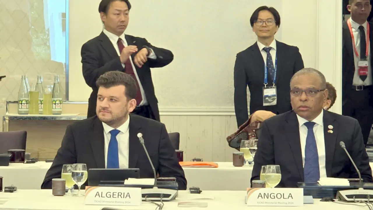 Miembro de la delegación argelina durante la 9 Conferencia TICAD en Japón - PHOTO/REDES SOCIALES