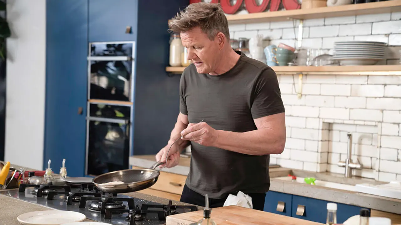 El chef, Gordon Ramsay, anunció oficialmente que la cocina marroquí ganó el concurso de la mejor cocina del mundo organizado por "cocina pubity" en la plataforma Instagram en una votación en la que participaron más de 38 millones de personas - PHOTO/ JUSTIN MANDEL via AP