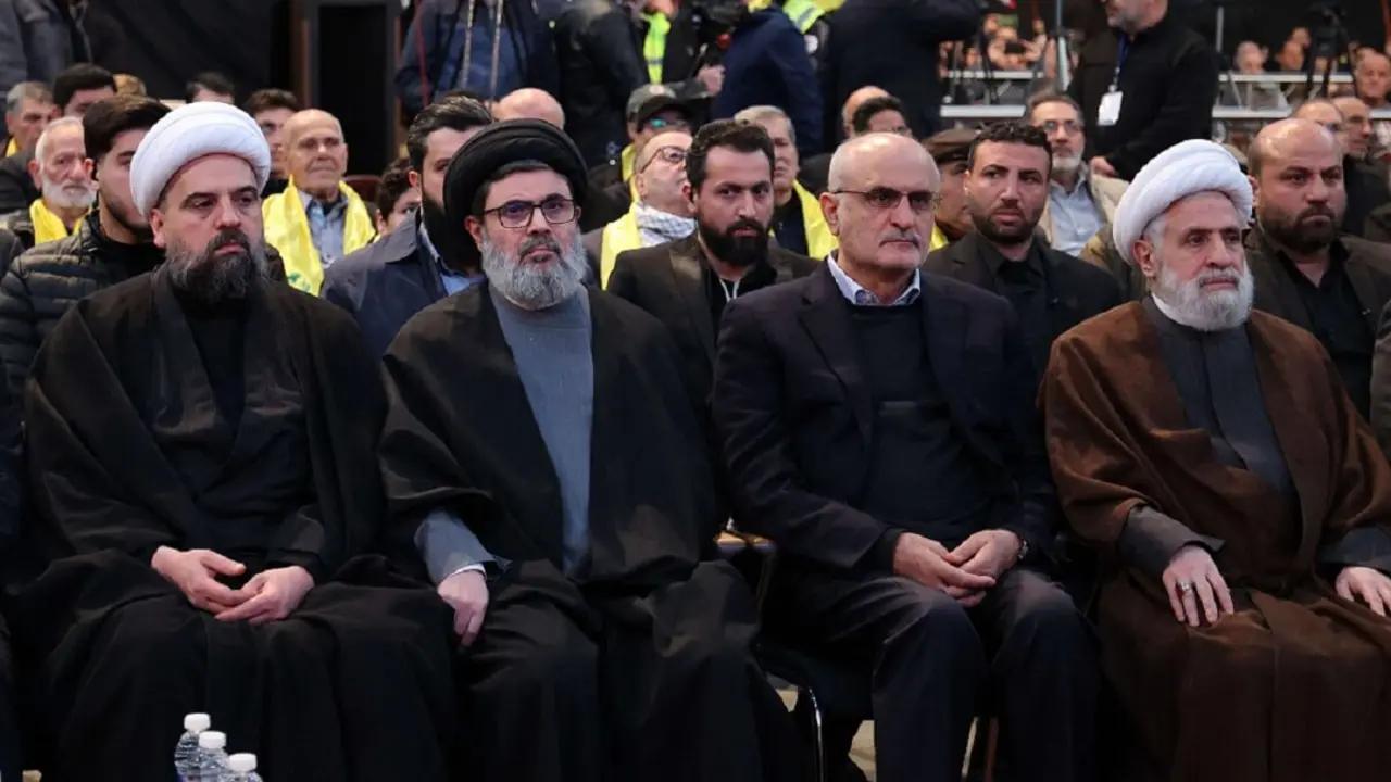 Hashem Safi Al-Din junto a otros dirigentes de Hezbolá - PHOTO/AFP/ANWAR AMRO