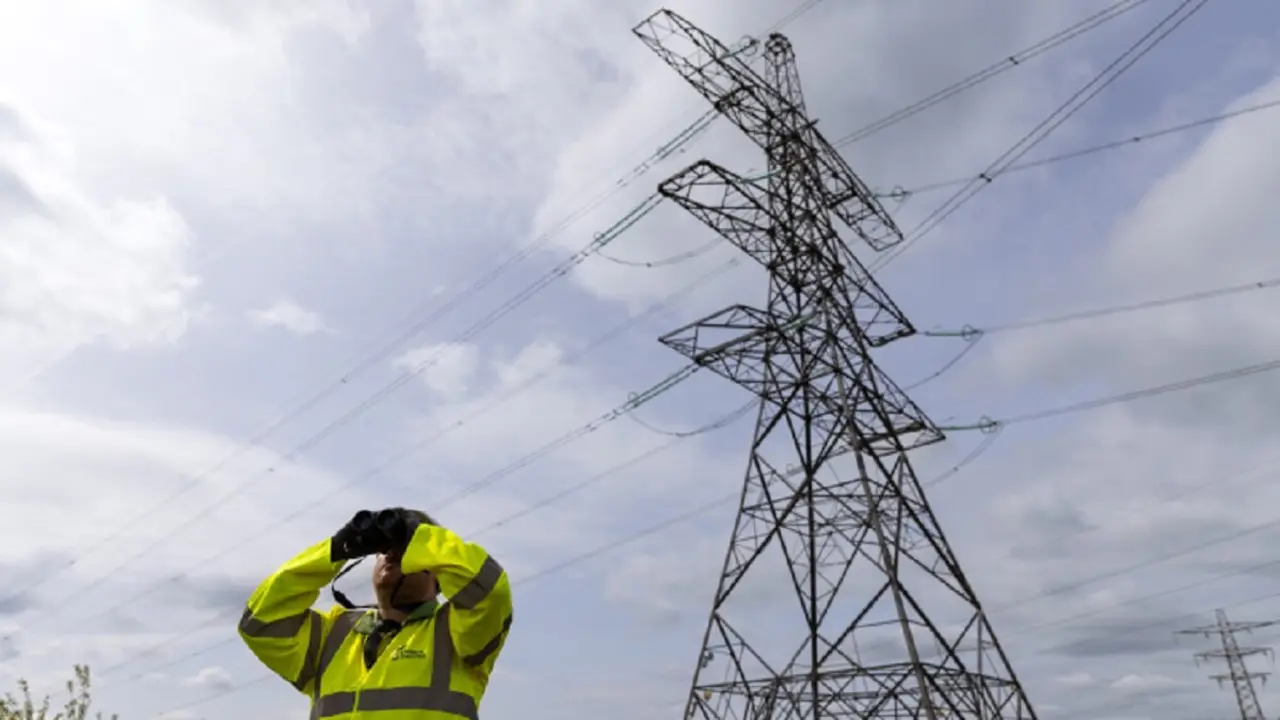 Trabajador de redes eléctricas