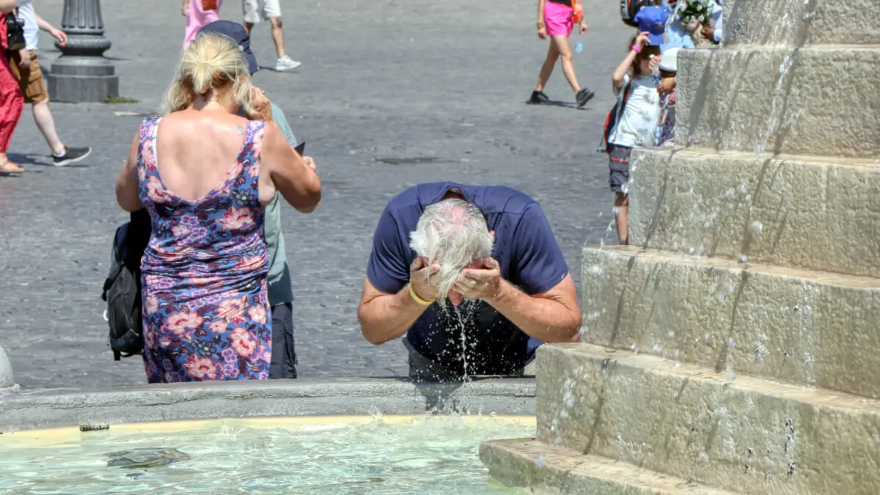 El verano de 2022, ahora estudiado, fue especialmente caluroso - Shutterstock / Massimo Todaro