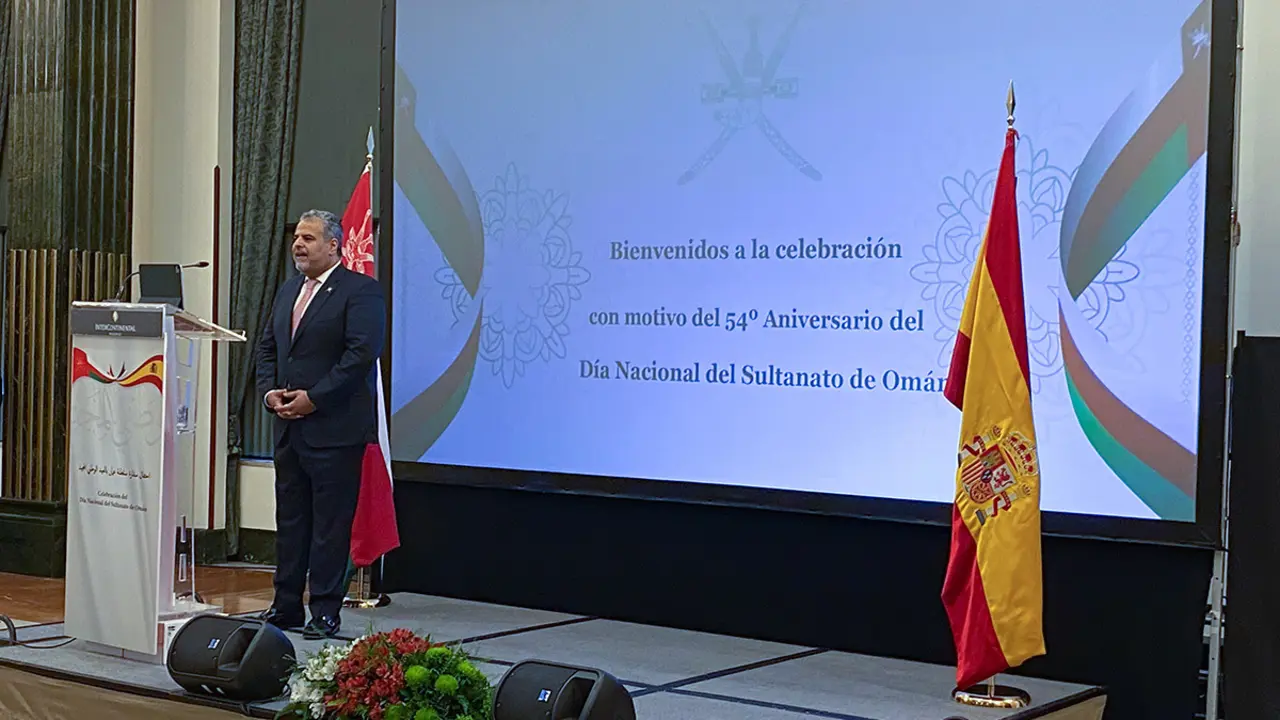 El embajador de Omán en España, Omar Said Al Kathiri, durante su discurso de despedida - PHOTO/ATALAYAR